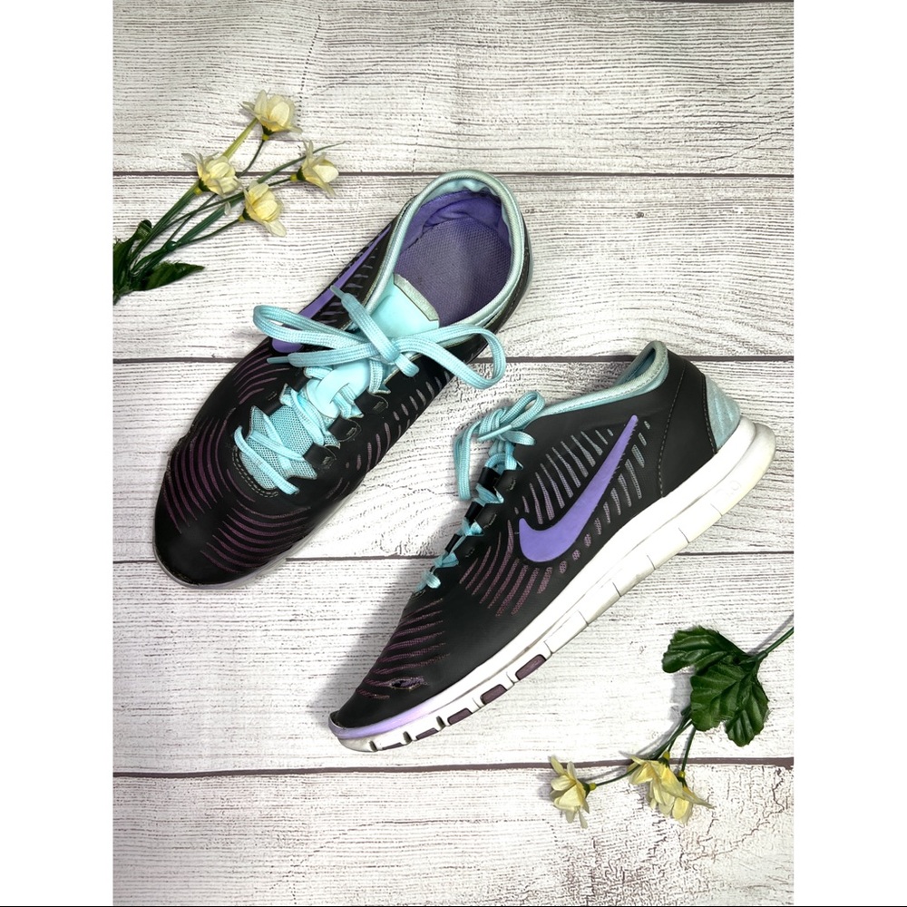 Nike Women’s Free Balanza 3.0 Running Shoes in Dark Gray and Purple